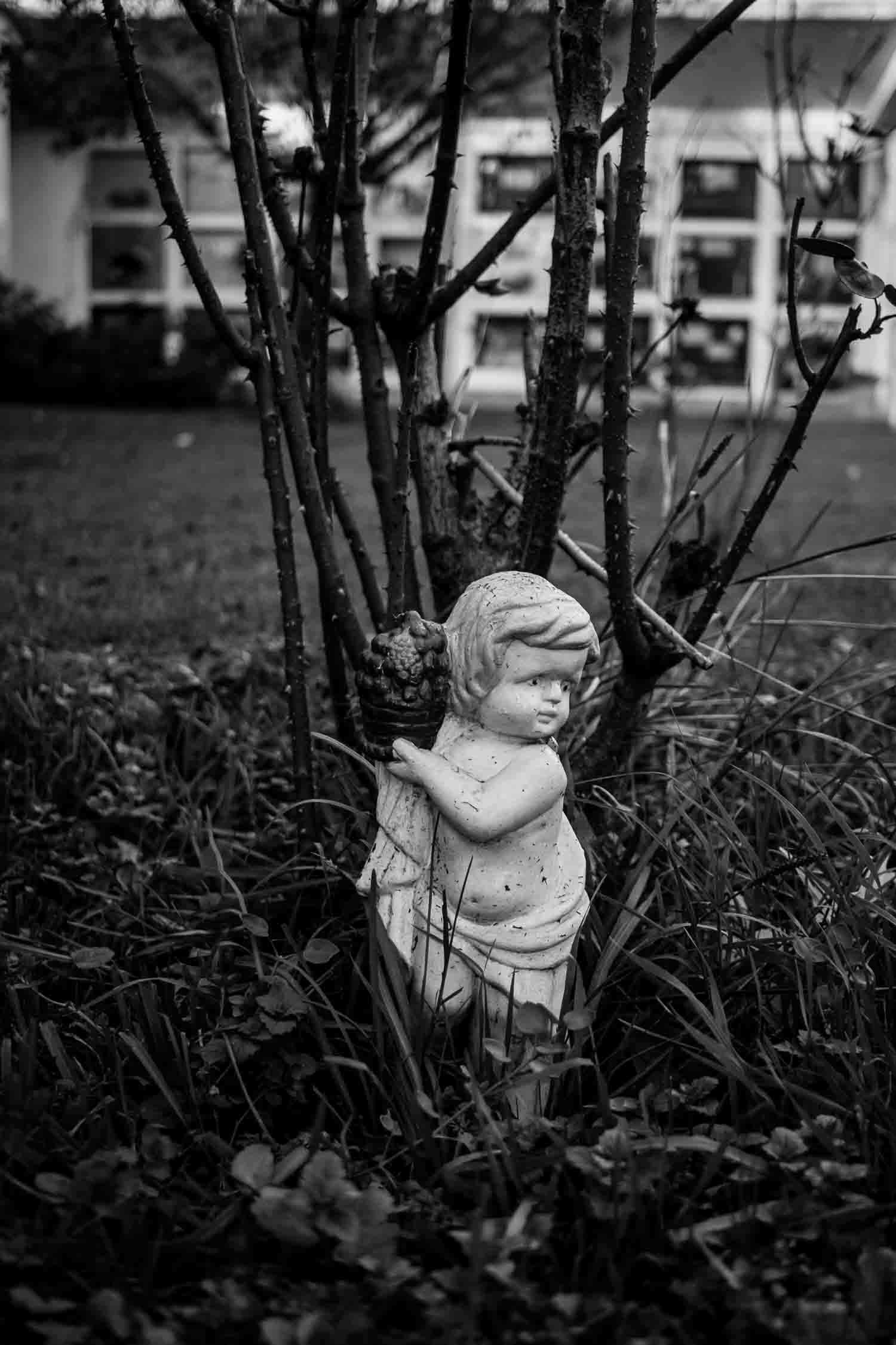 Estatuilla Cementerio de Saldungaray